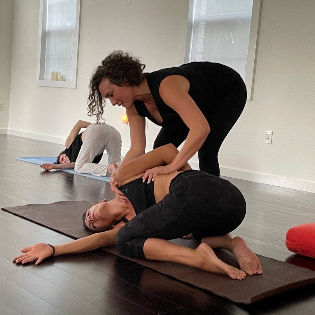 couples yoga - yoga for couples